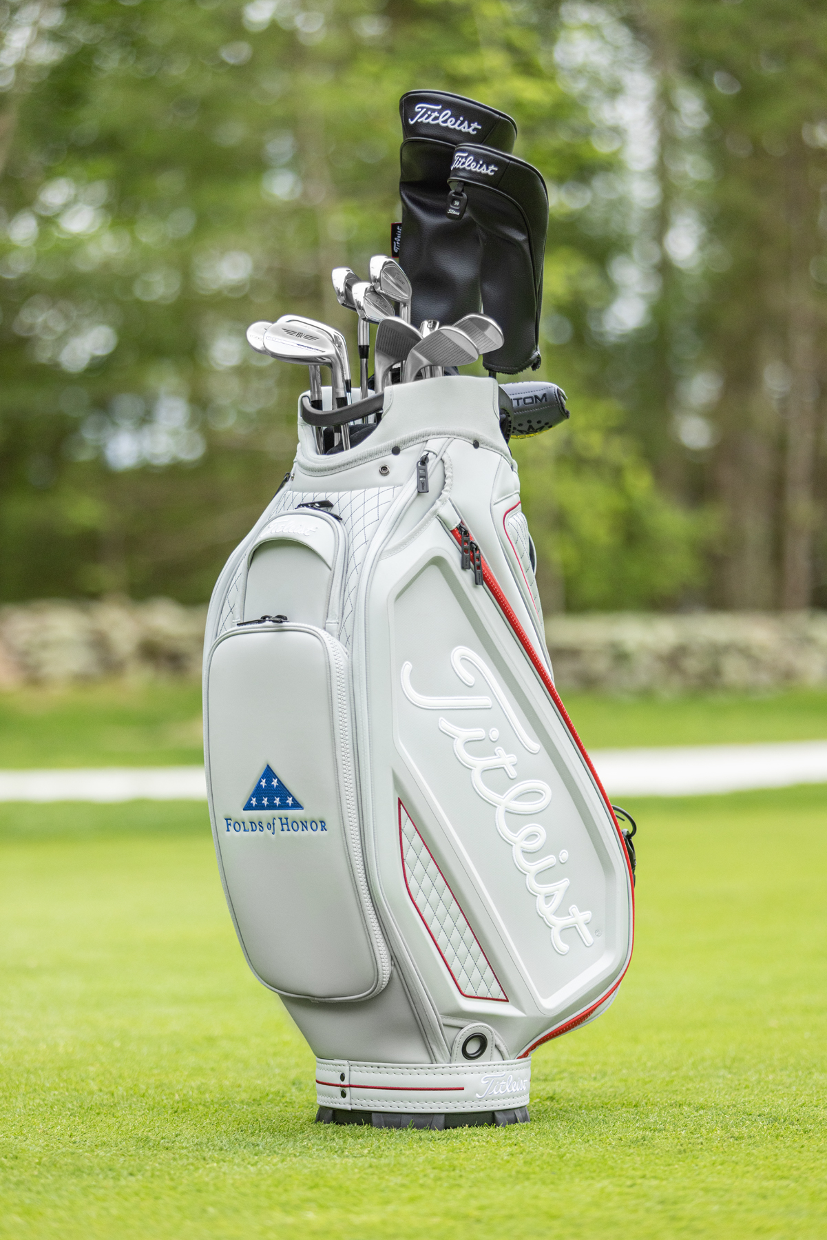 Folds of Honor Titleist bag